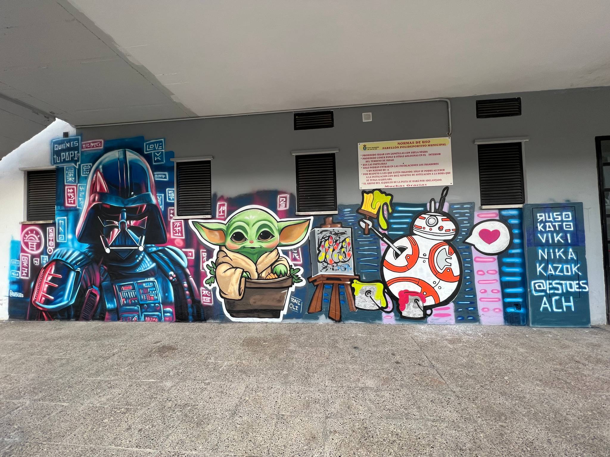 Kato, Nika, Kazok, Ruso Rie&mdash;Star War Mural