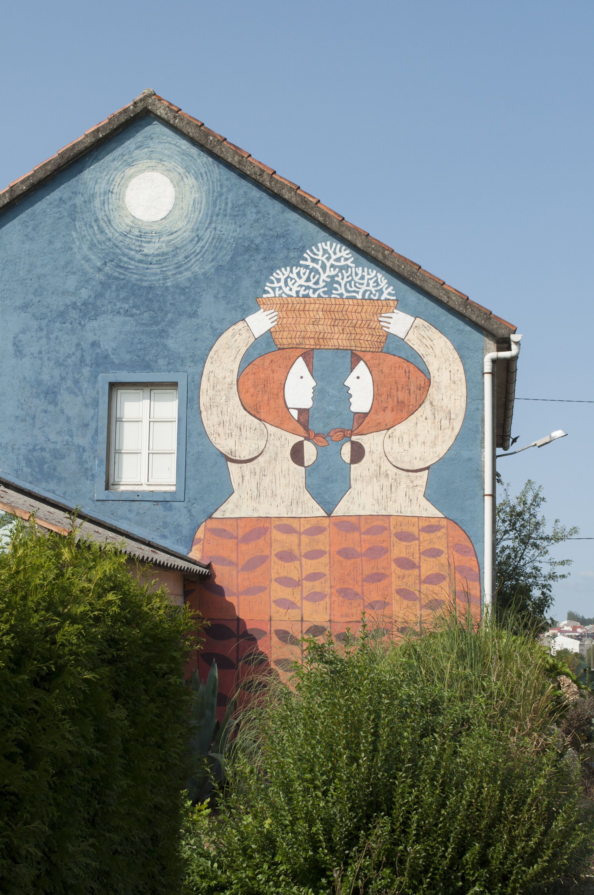 Xoana Almar&mdash;Wall by XOANA ALMAR for DESORDES CREATIVAS 2017 in Ordes (Galicia - Spain)