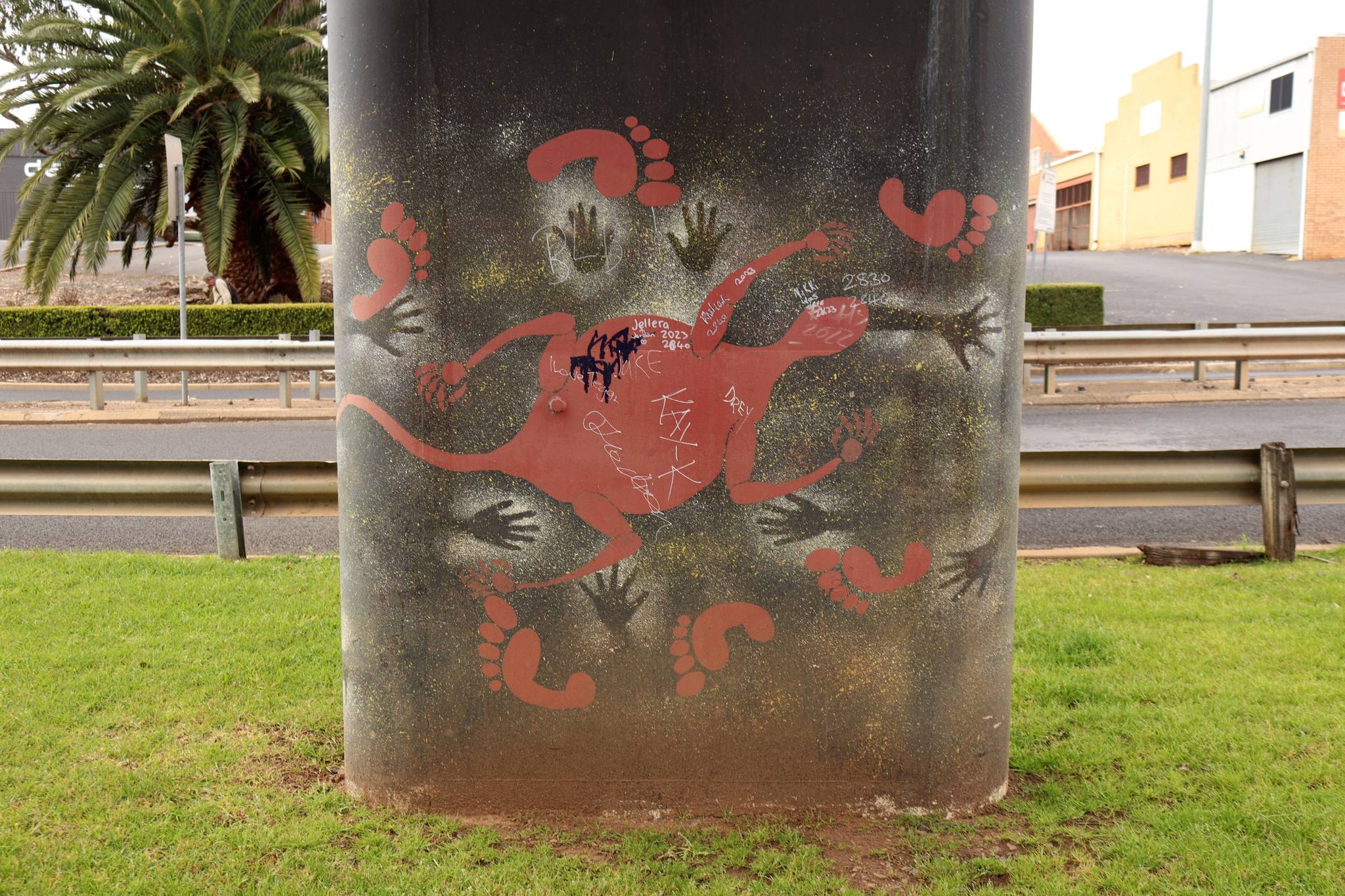 &mdash;Dubbo Library Pylons